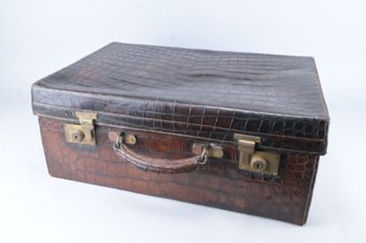 Valise de voyage en cuir gaufré, Mappin Webb,...