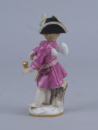 Statuette en porcelaine de Meissen représentant...