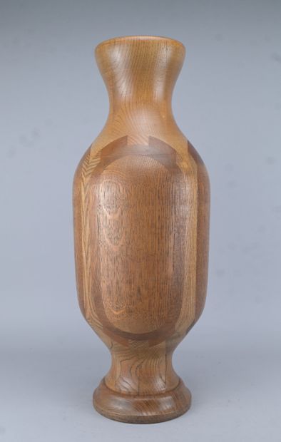 Vase en chêne tourné, Gebroeders De Coene,...
