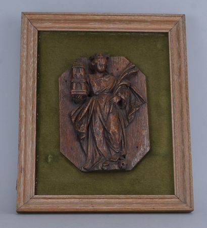 Sainte Barbe en chêne sculpté, panneau Renaissance,...