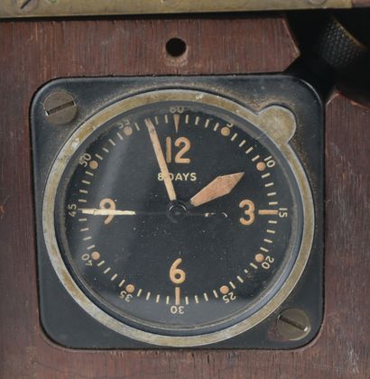 Pendulette de cockpit de Spitfire dans son...