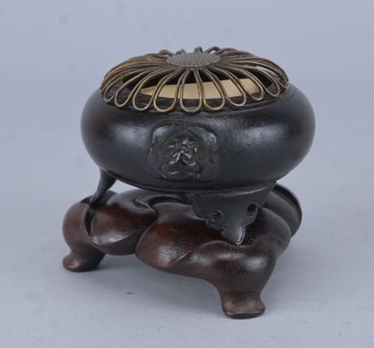 Brûle-parfum japonais (kōro) en bronze sur...