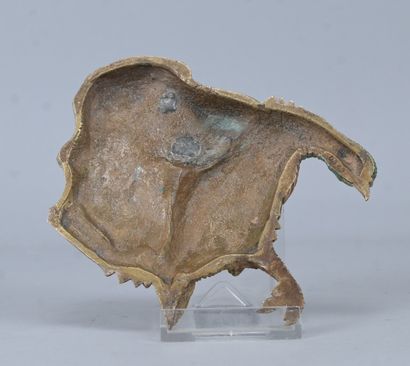 Naturalistic plaque depicting a dog's head...