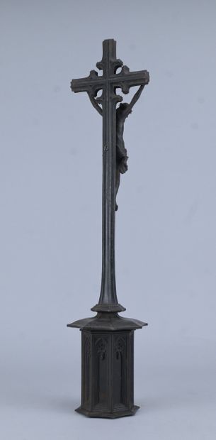 Crucifix en style néo-gothique « Berlin Iron...