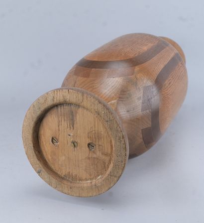 Vase en chêne tourné, Gebroeders De Coene,...