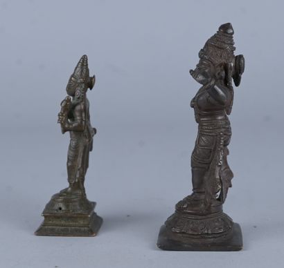 Paire de statuettes hindoues en bronze, Inde...
