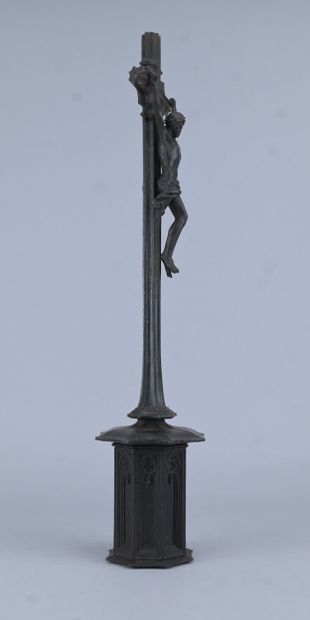Crucifix en style néo-gothique « Berlin Iron...