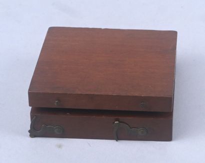 Compas de poche en coffret de bois, début...