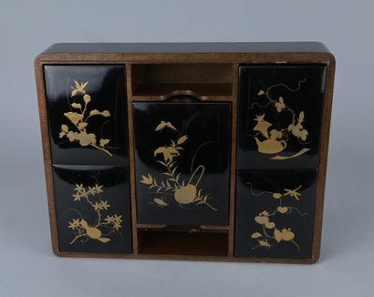 Boîte de jeu japonaise en laque,époque Meiji,...