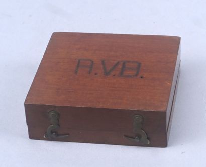 Compas de poche en coffret de bois, début...