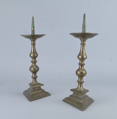 Pair of candlesticks – bronze – Italy – 17th...