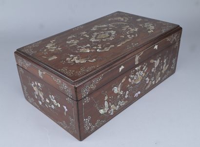 Coffret vietnamien – marqueterie de nacre...
