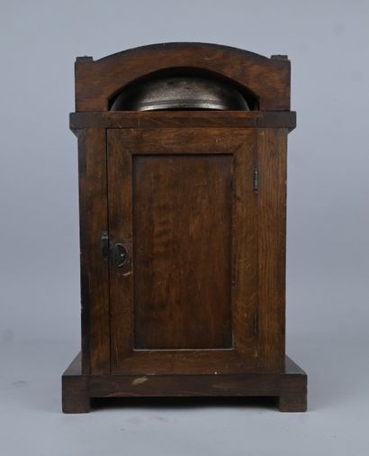 Art Nouveau clock in oak and brass – early...
