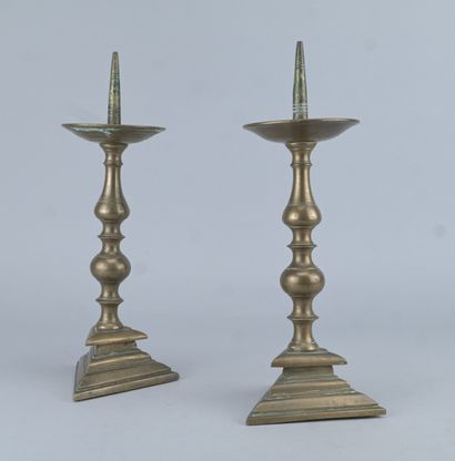 Pair of candlesticks – bronze – Italy – 17th...
