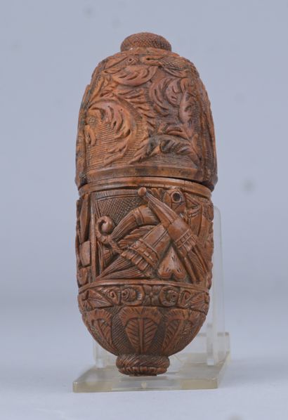Étui à aiguilles - corozo sculpté – XIXe...