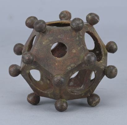 Dodecahedron – patinated bronze – 19th century

A...