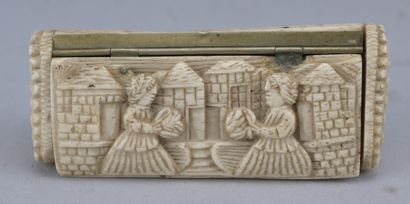 Tabatière en os sculpté – XIXe siècle

Tabatière...