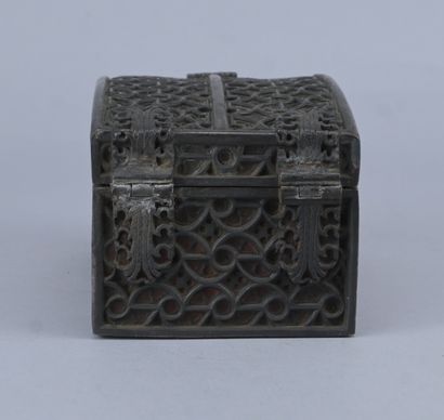 Neogothic Box – Openwork Copper – 19th Century

A...