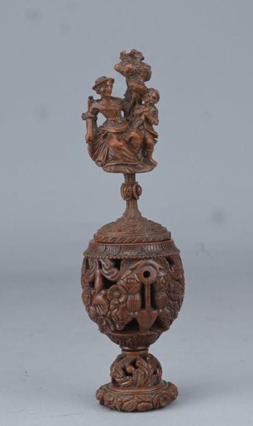 Sculpture en noix de corozo ajouré – boîte...