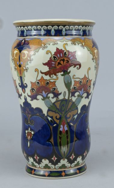 Rozenburg The Hague – Art Nouveau earthenware...