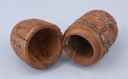 Étui à aiguilles - corozo sculpté – XIXe...