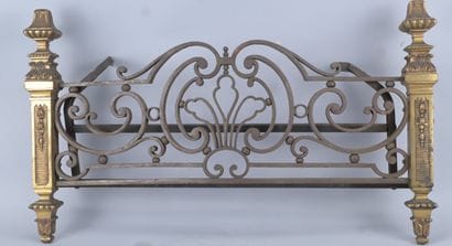 Iron and bronze fireplace screen, 19th century

Wrought-iron...