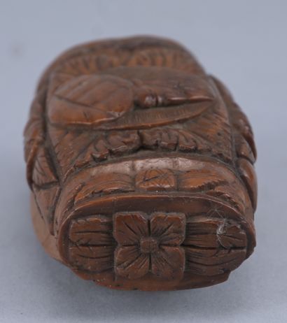 Tabatière en corozo sculpté – XIXe siècle

Tabatière...