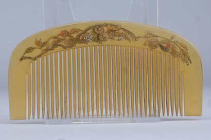 Japanese lacquer and raden comb – early 20th...