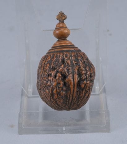 Tabatière en coquille de noix – bouchon en...