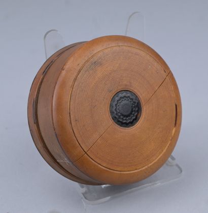 Boîte - bois de Sainte-Lucie – XVIIIe siècle

Boîte...