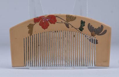 Japanese lacquer kushi – early 20th century

Japanese...