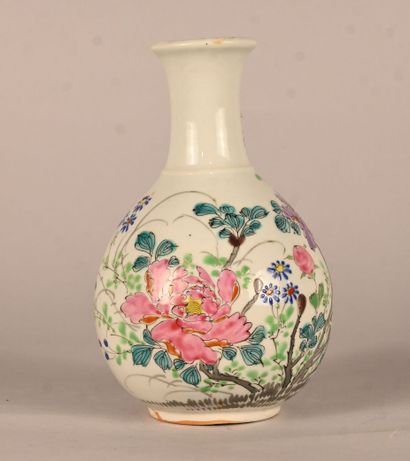 Chinese enameled porcelain vase with polychrome...
