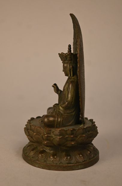 Bronze Buddha seated on lotus - early 20th...