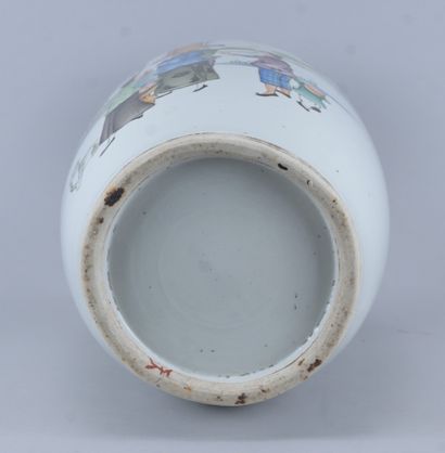 Large Chinese porcelain baluster vase, 20th...