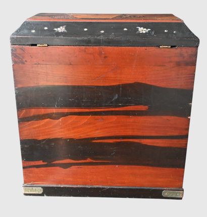 Kusuri-dansu – apothecary cabinet – Meiji-period...