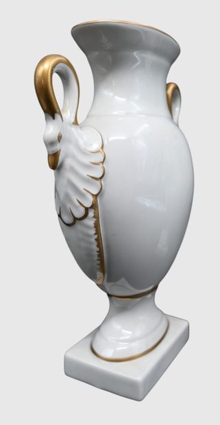 Pair of Limoges porcelain vases, 20th century

Pair...