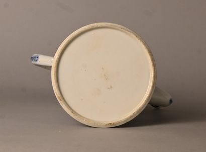 Chinese blue and white porcelain coffee pot,...