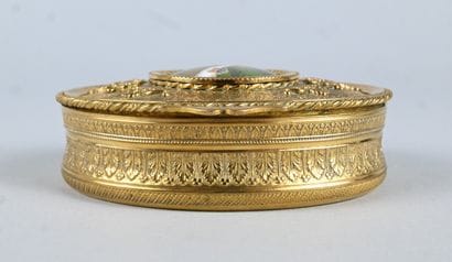 Oval gilt bronze box with miniature of Napoleon,...