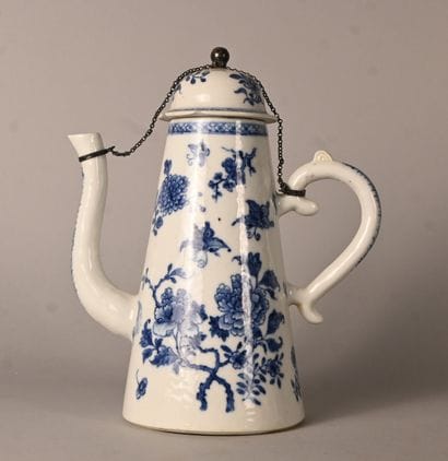 Chinese blue and white porcelain coffee pot,...