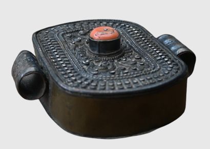 Pendentif reliquaire Ghau tibétain, XIXe...