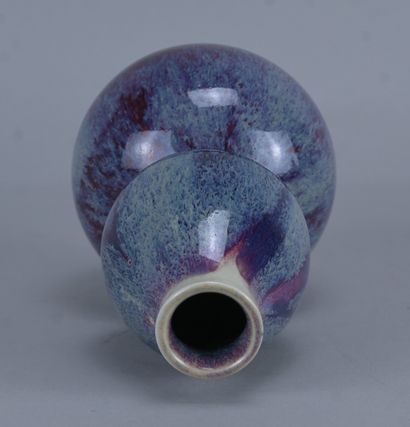 Vase bouteille en porcelaine émaillée flammée...