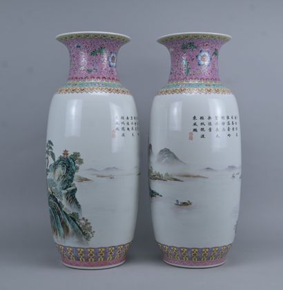 Paire de grands vases chinois en porcelaine,...
