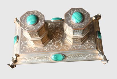 Encrier en bronze doré et malachite, XIXe...