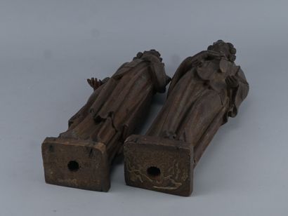 Paire de statues néogothiques en chêne sculpté,...