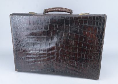 Valise de voyage en cuir gaufré, Mappin Webb,...