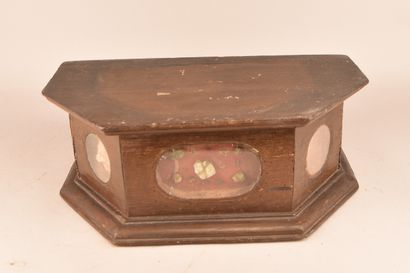Socle-reliquaire en bois pour statue de saint...