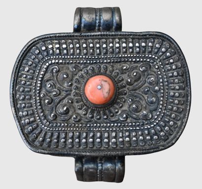 Pendentif reliquaire Ghau tibétain, XIXe...