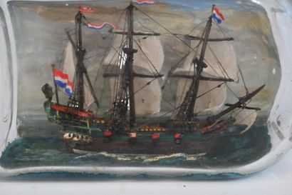 Navire hollandais en bouteille, début XXe...