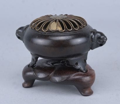 Brûle-parfum japonais (kōro) en bronze sur...