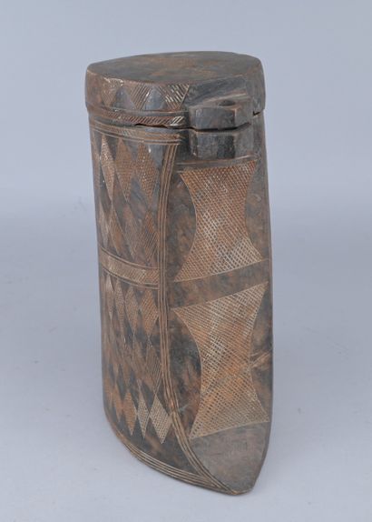 Tall Kuba wooden box – Congo, early 20th...